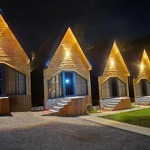 https://mikpritja-theth.albaniahotels.org